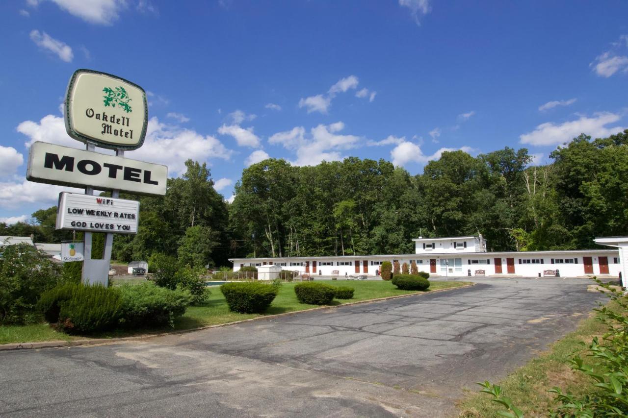 Oakdell Motel Waterford Ct Exterior photo